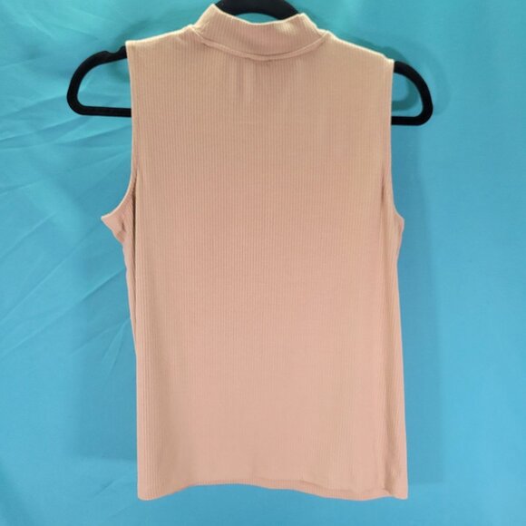 Chicos Ribbed Mock Neck Sleeveless Top Size 0 Beige Womens Casual Chic - Picture 7 of 11